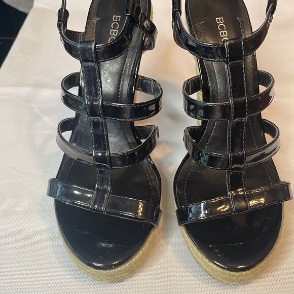 BCBGeneration caged platform sandals - Picture 3 of 16
